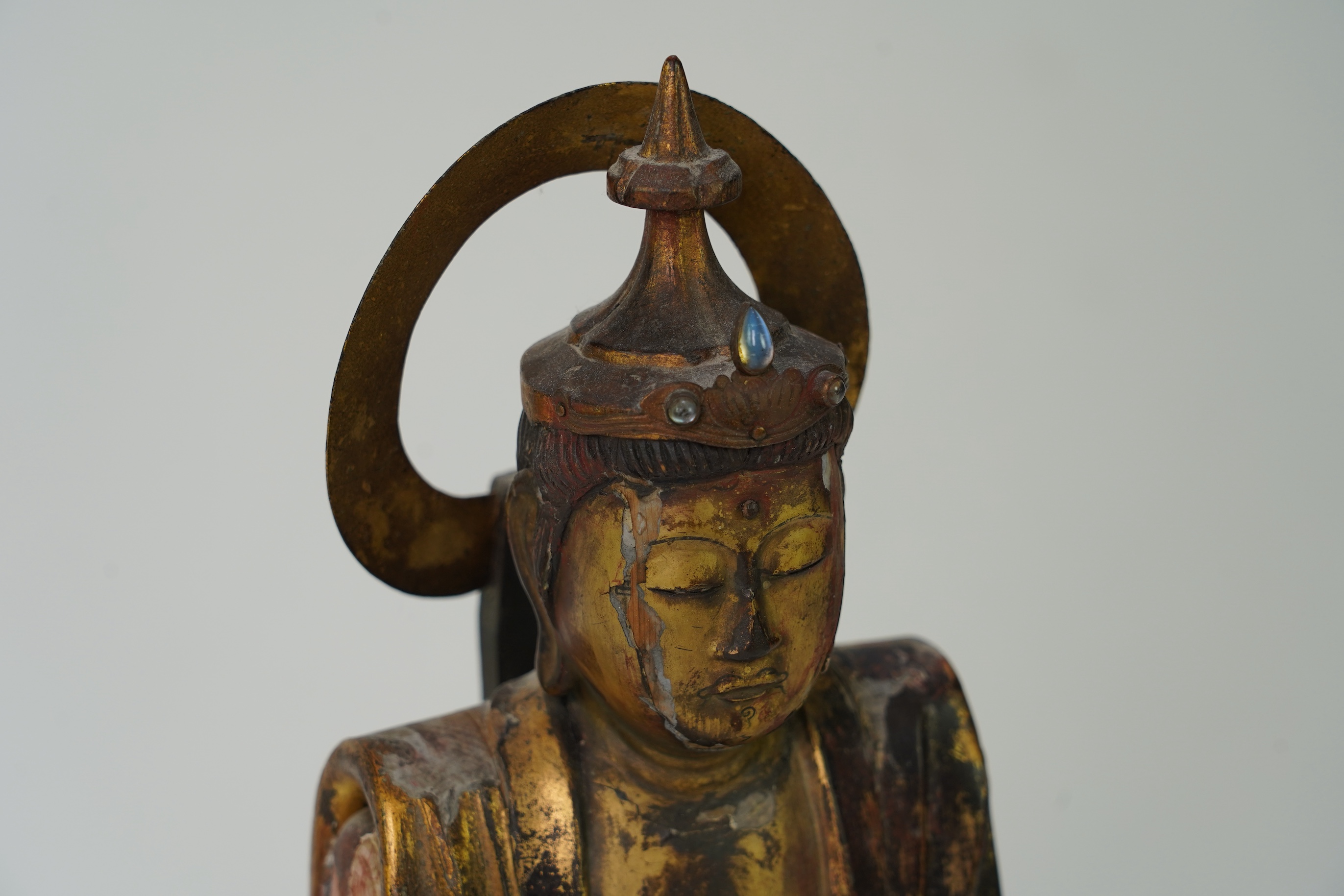 A tall Japanese giltwood standing figure of Kannon, 19th century